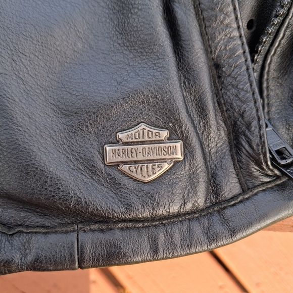 Harley-Davidson Ladies Leather Vented Riding Jacket – EUC – - Picture 9 of 9